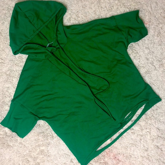 💙4/$25💙Green cropped hoodie - Picture 2 of 7